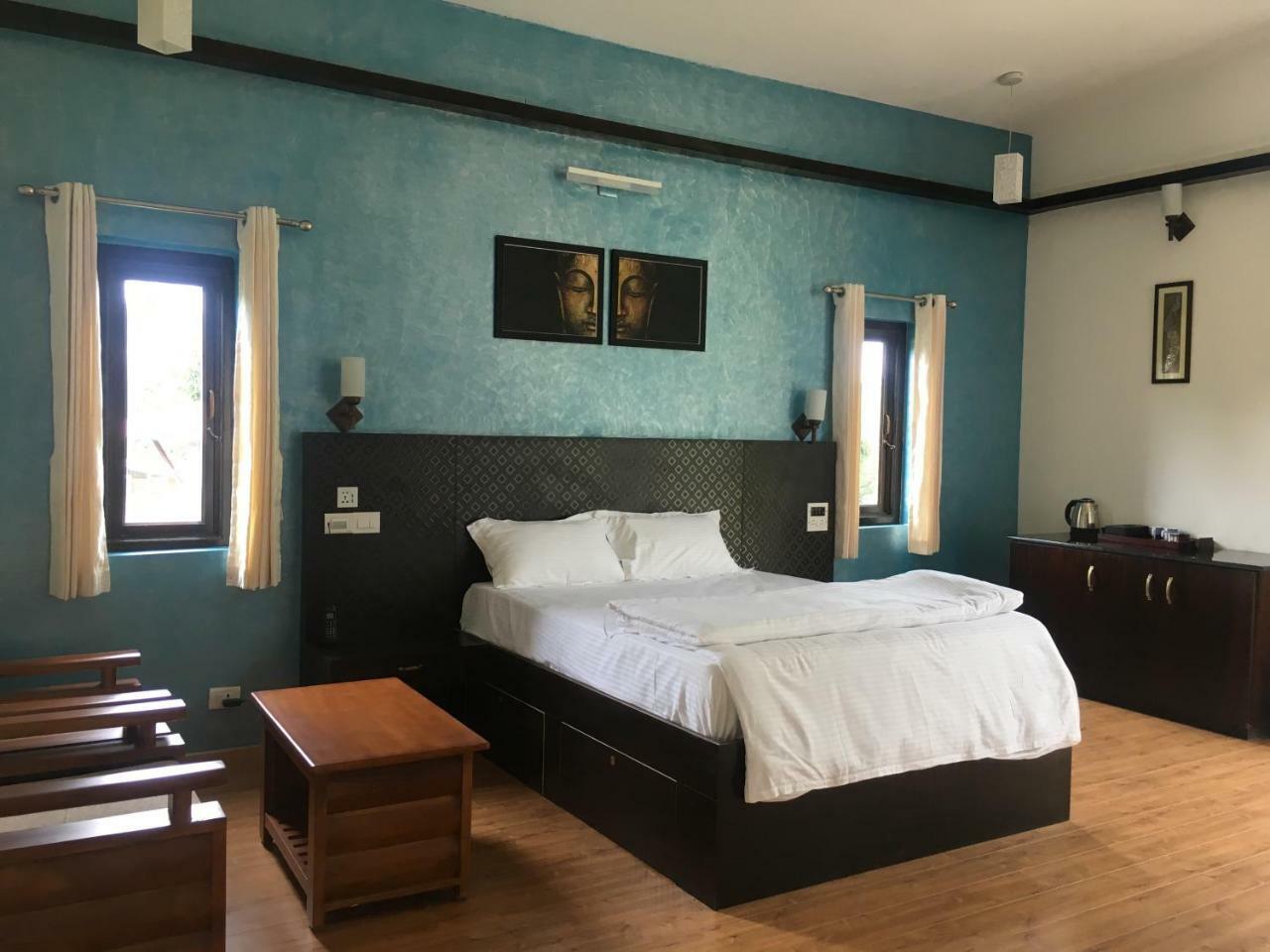 Silvertip Cafe & Homestay Котагири Экстерьер фото